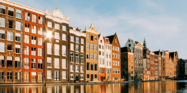 Delta Air Lines: New York to Amsterdam
