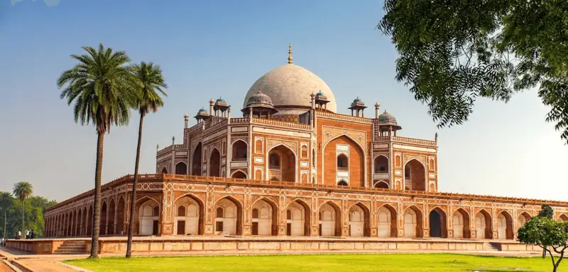 Business class flights to Delhi