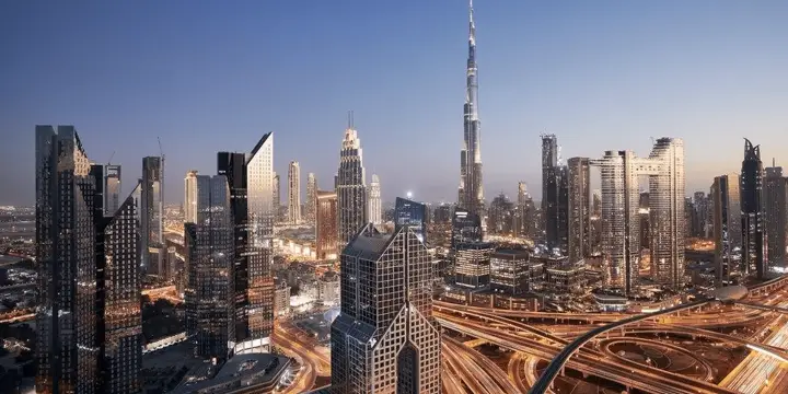 Flight to Dubai